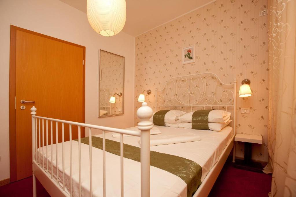 Pension Dinu Residence Timisoara Room photo